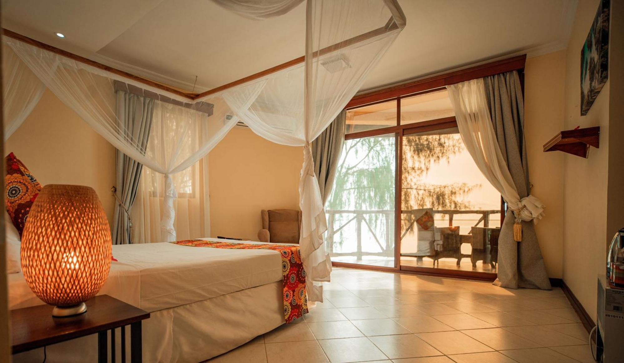 Sansi Kae Beach Resort Michamvi Kae Экстерьер фото