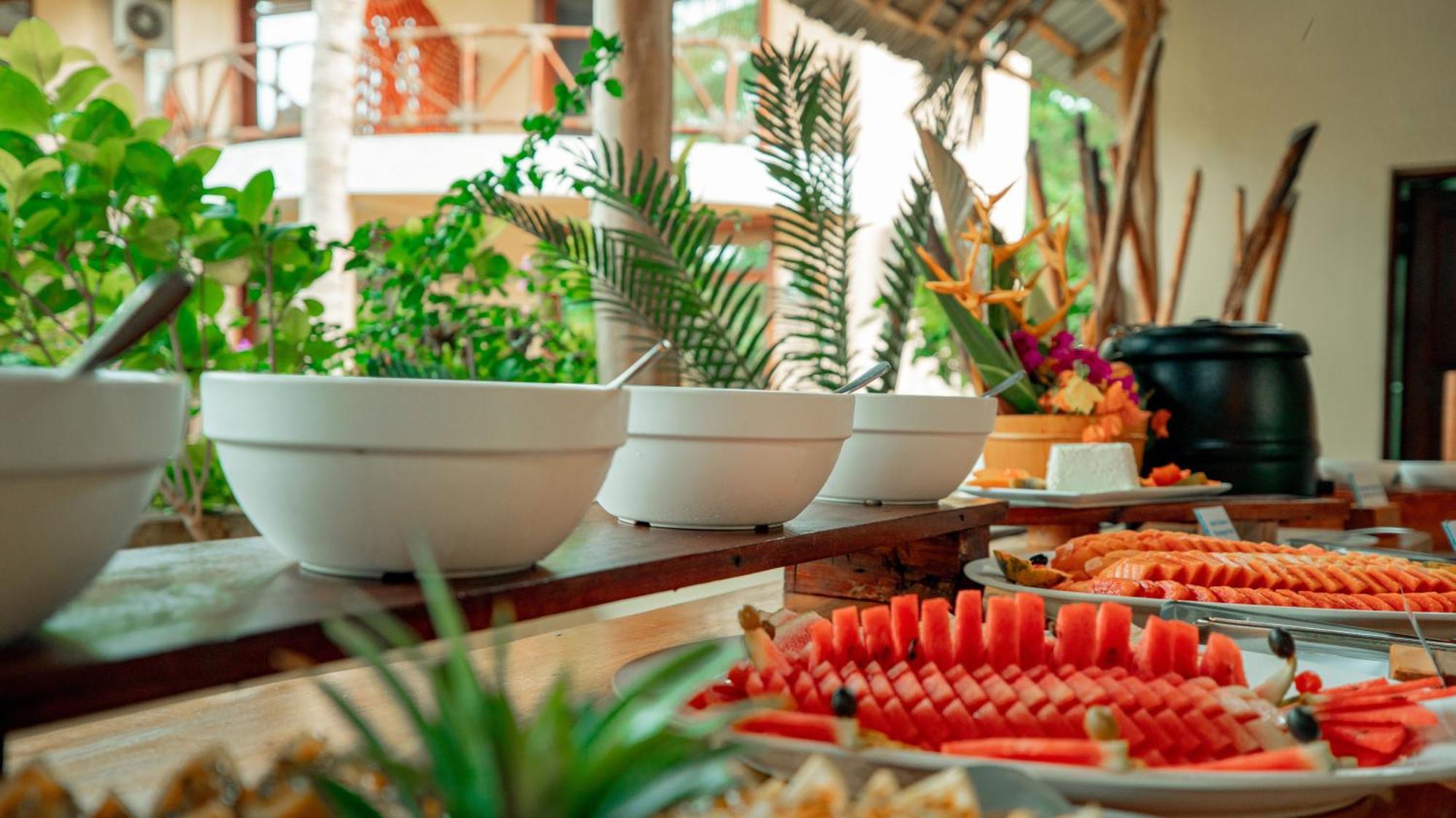 Sansi Kae Beach Resort Michamvi Kae Экстерьер фото