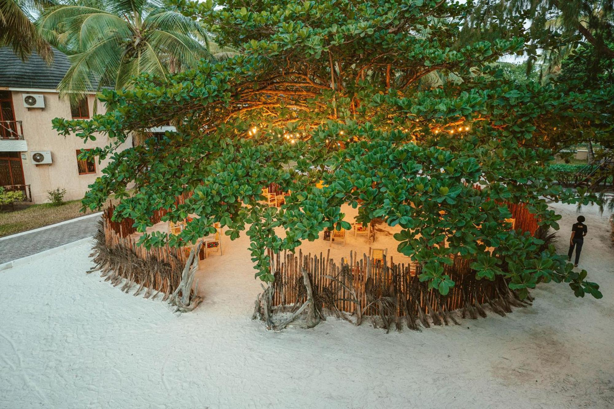 Sansi Kae Beach Resort Michamvi Kae Экстерьер фото