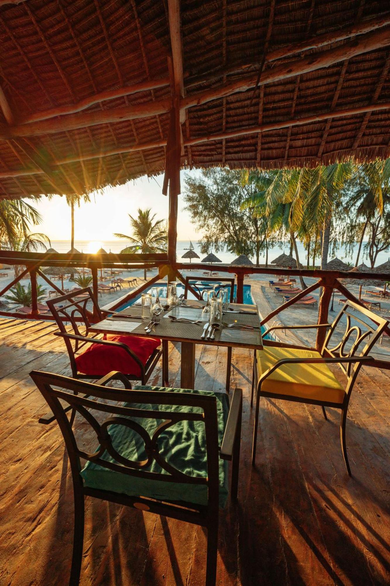 Sansi Kae Beach Resort Michamvi Kae Экстерьер фото